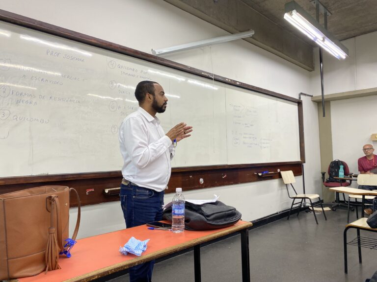 Neste dia dos Professores celebro a resistência de quem transforma o futuro pela educação