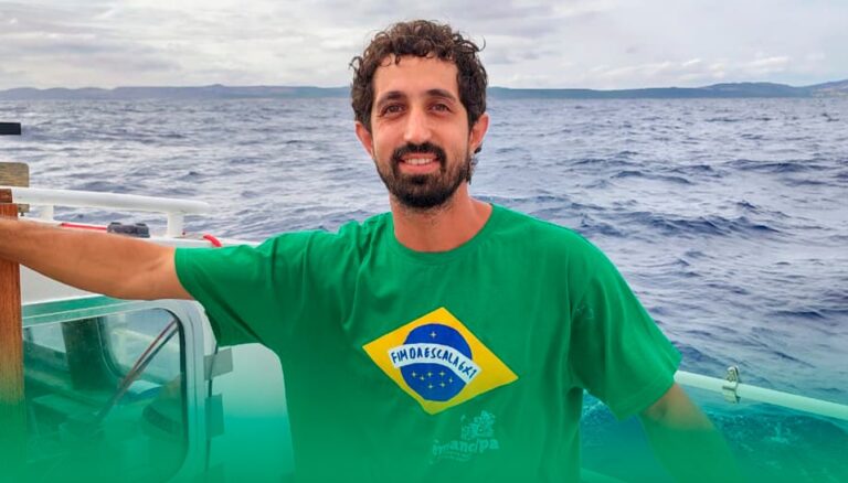 Ativista Nico Calabrese, da Flotilha Global Sumud, retorna ao Brasil nesta segunda (6)