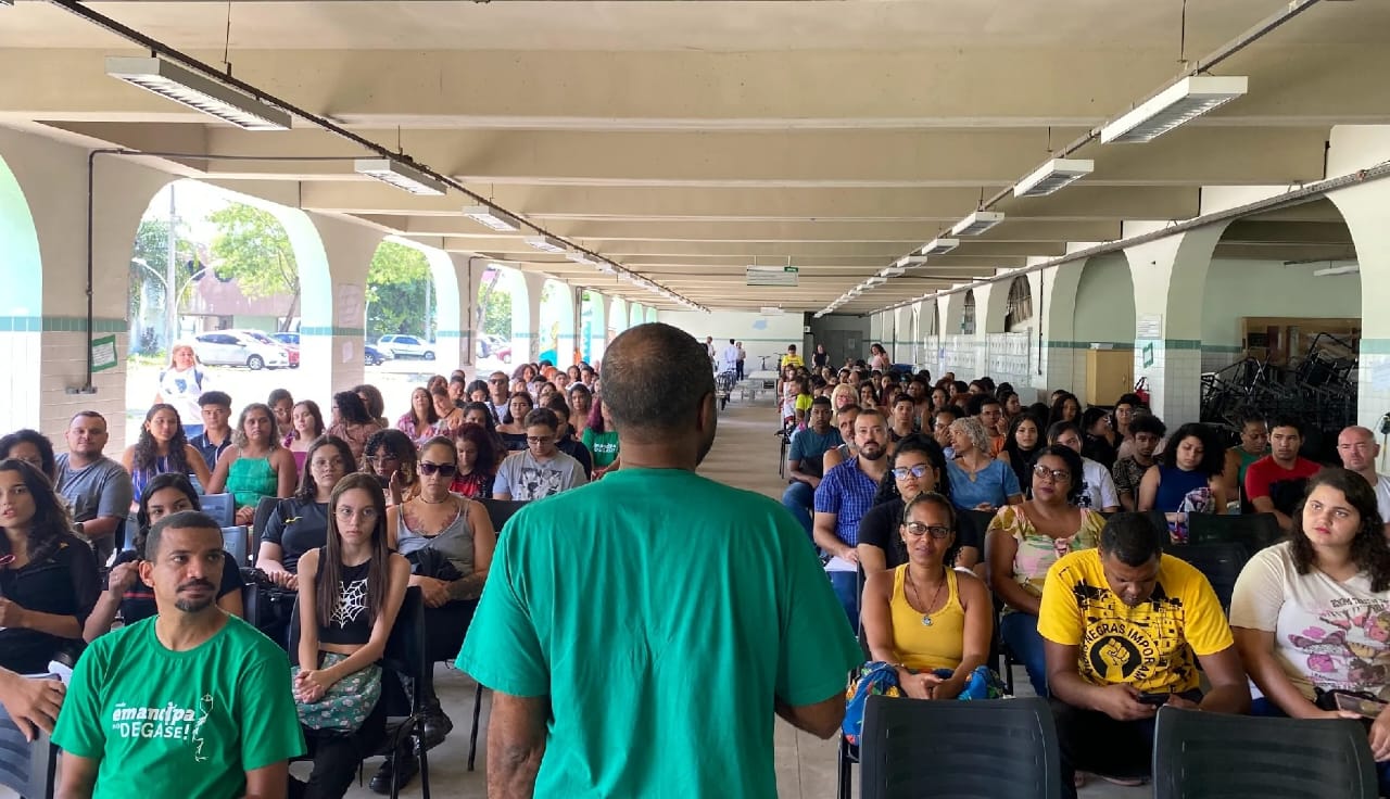 Mandato do Professor Josemar realiza homenagem a educadores no Palácio Tiradentes
