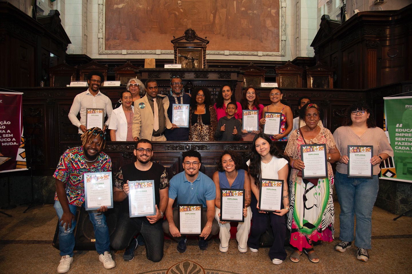 Palácio Tiradentes tem noite de homenagens a profissionais da educação no Rio de Janeiro